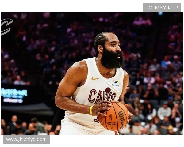 吉尔杰斯-亚历山大突破拉开差距，关键时刻得分效率超哈登